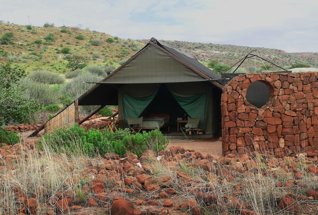 Etendeka Mountain Camp Дамараленд Стая снимка